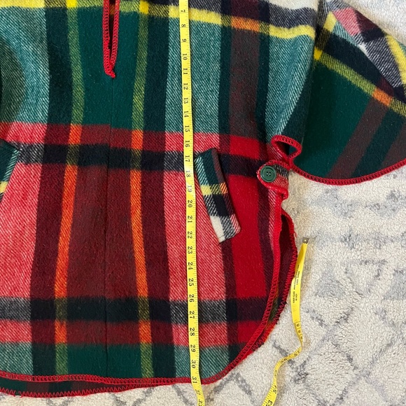 Vintage Plaid Wool Poncho - Picture 4 of 6